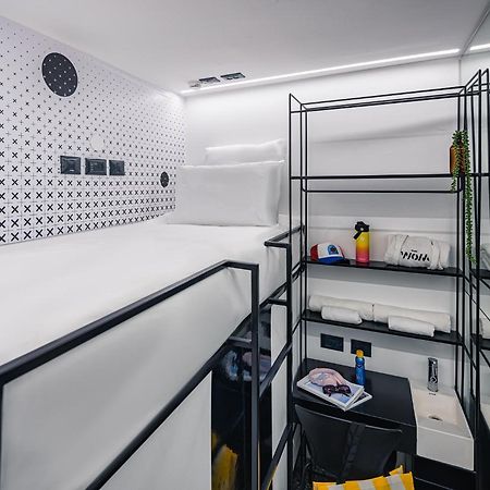 Wom Beach Pod Hotel - A Member Of Brown Hotels Tel-Aviv Extérieur photo