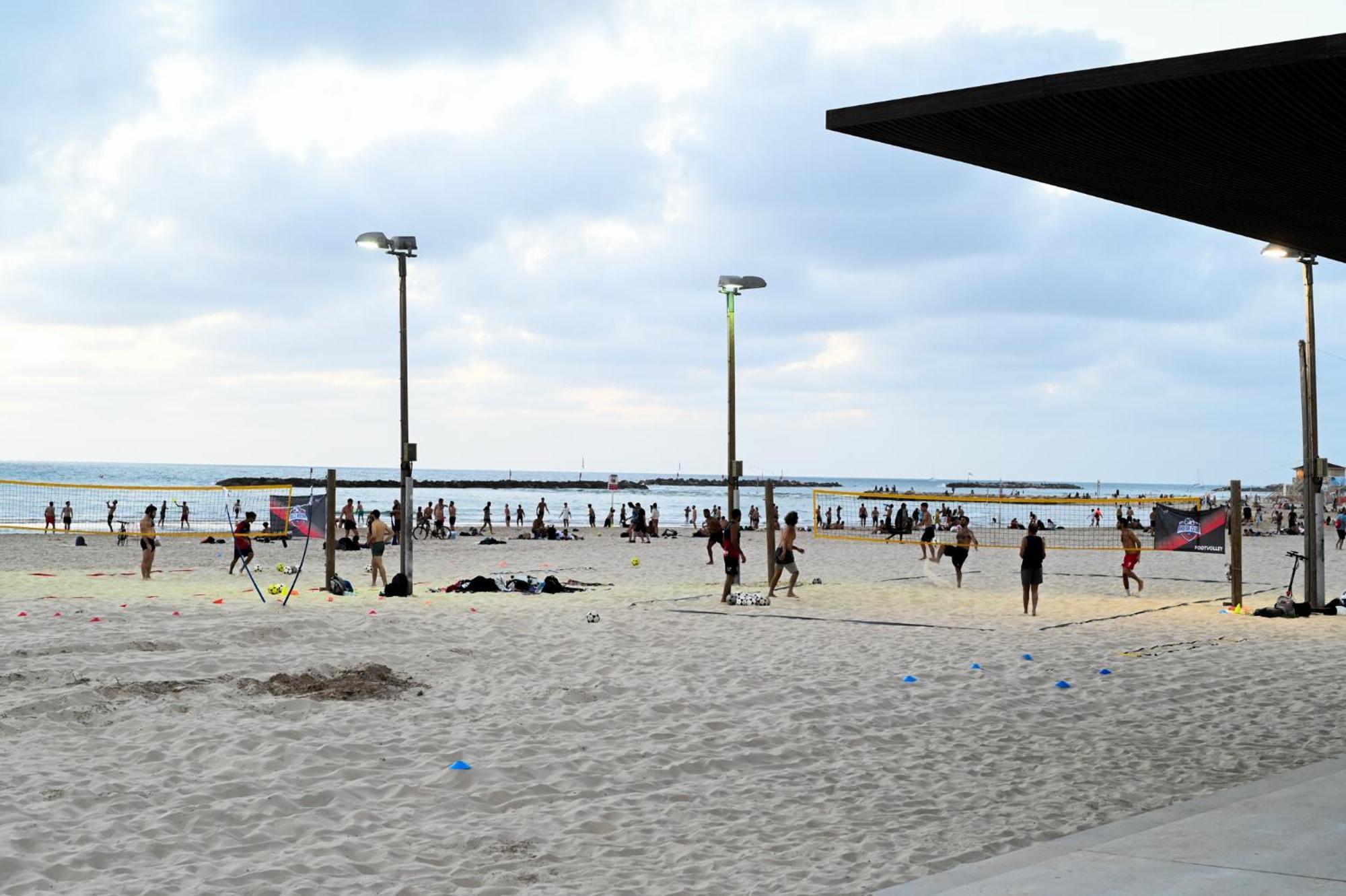 Wom Beach Pod Hotel - A Member Of Brown Hotels Tel-Aviv Extérieur photo